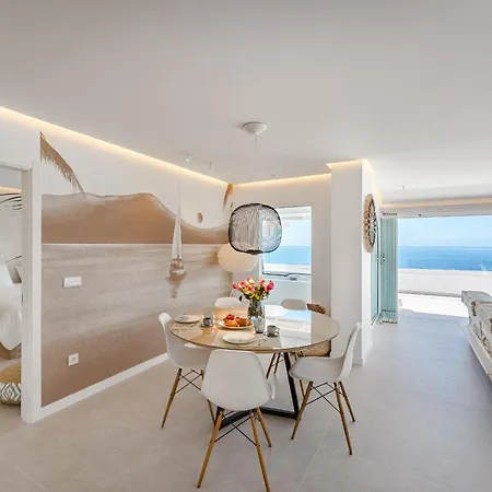 Blue Haven - Ocean View Penthouse With Jacuzzi And Pool