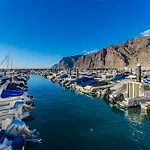 Blue Haven - Ocean View Penthouse With Private Jacuzzi And Community Pool Apartment Acantilado de los Gigantes