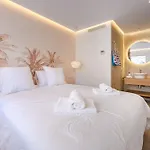 Blue Haven - Ocean View Penthouse With Private Jacuzzi And Community Pool Apartment
