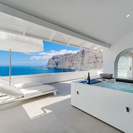 Blue Haven - Ocean View Penthouse With Private Jacuzzi And Community Pool شقة