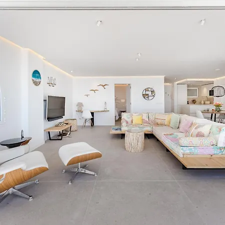 Blue Haven - Ocean View Penthouse With Private Jacuzzi And Community Pool شقة